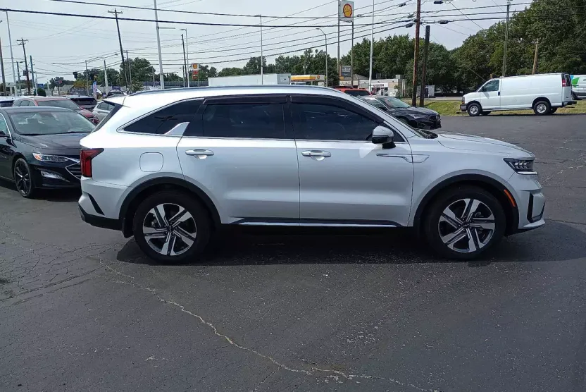 2022 Kia Sorento Plug-In Hybrid SX photo 1