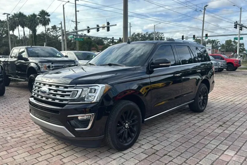 2020 Ford Expedition Limited photo 1