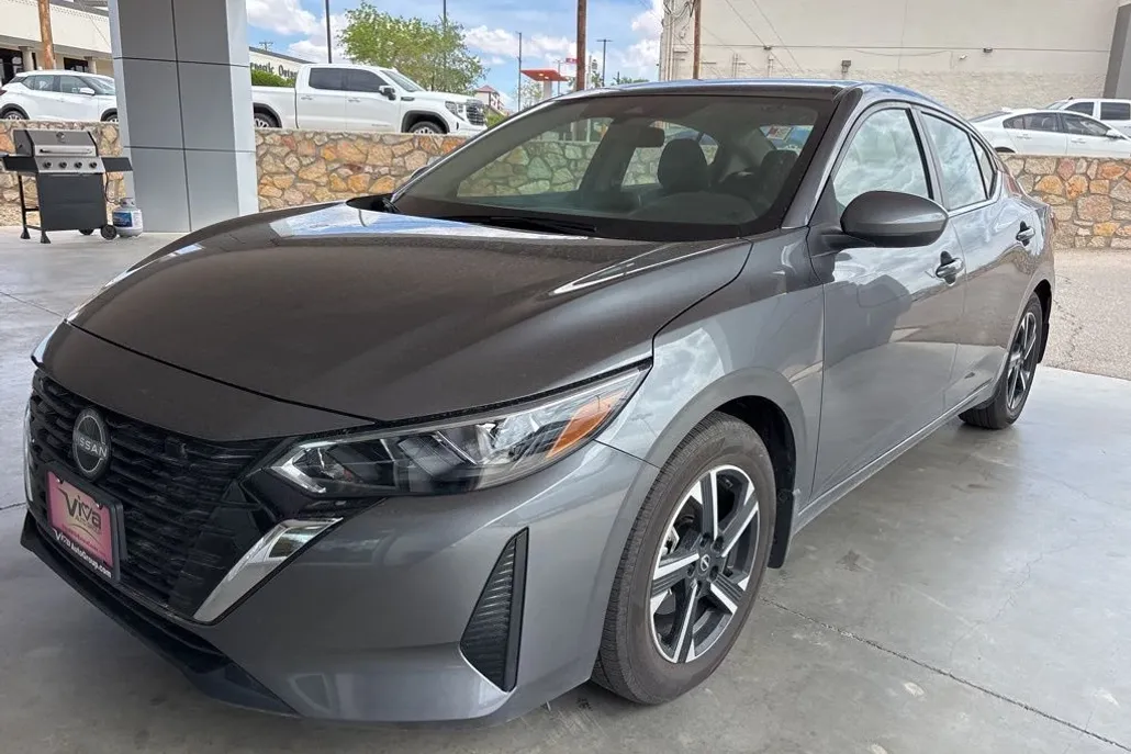 2025 Nissan Sentra SV photo 1