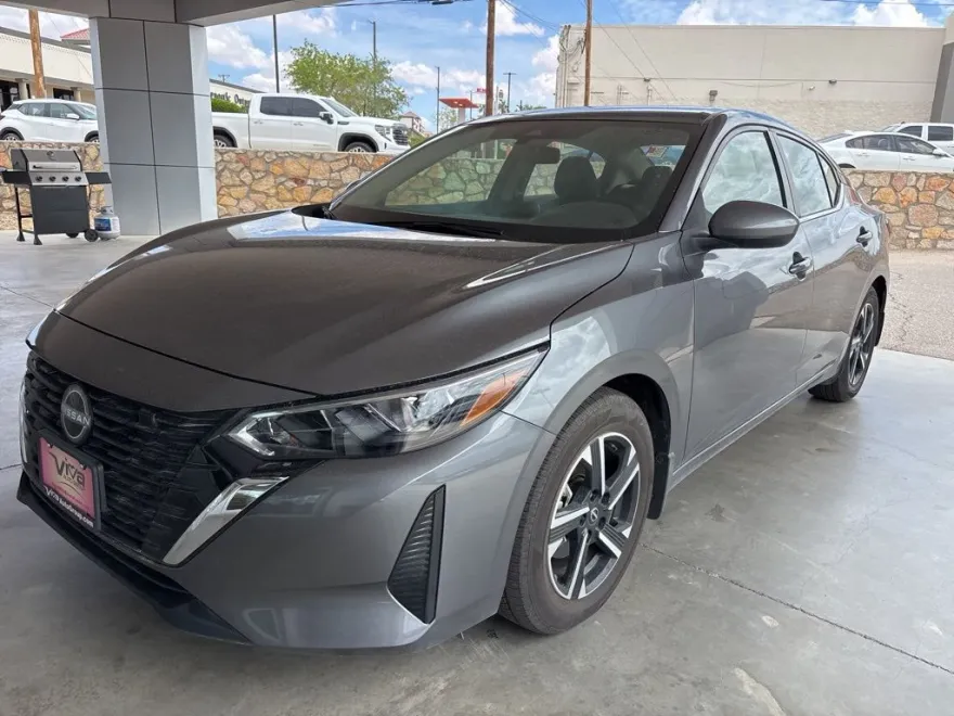 2025 Nissan Sentra SV photo 1