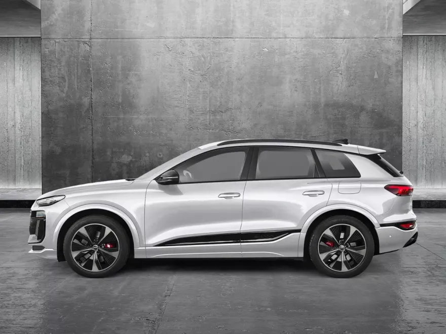 2025 Audi SQ6 photo 2