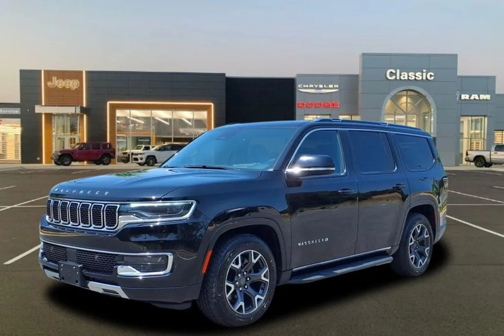 2023 Jeep Wagoneer Series III photo 1