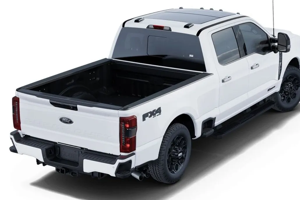 2025 Ford F-350 Lariat photo 1