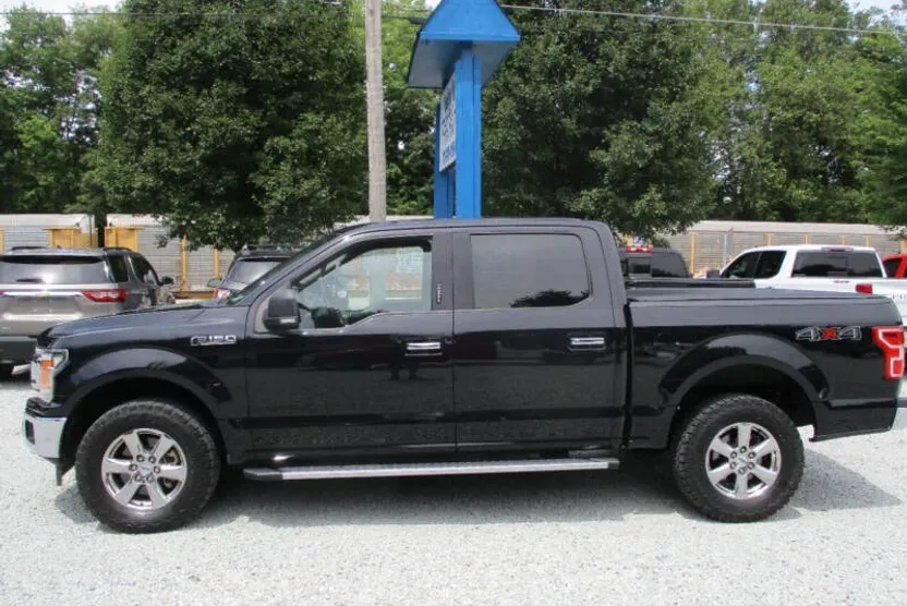 2019 Ford F-150 XLT photo 1