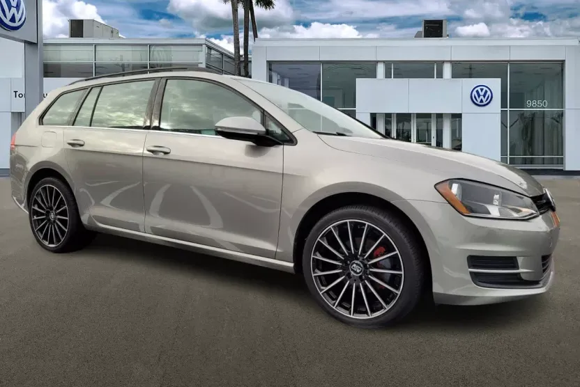 2016 Volkswagen Golf SportWagen TSI Limited photo 1