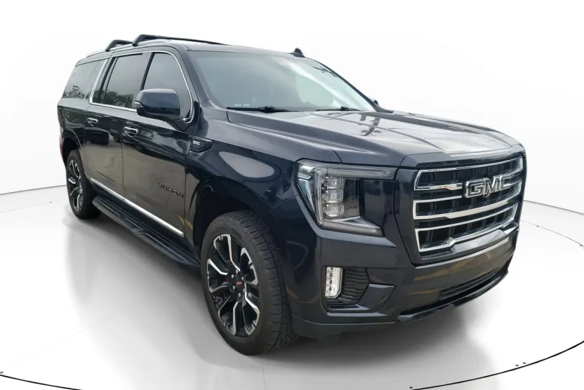 2022 Gmc Yukon XL SLT photo 1
