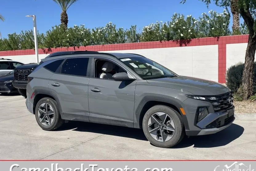 2025 Hyundai Tucson SEL photo 1