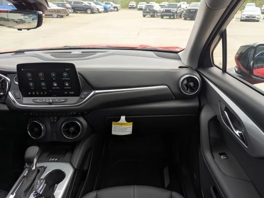 2025 Chevrolet Blazer 3LT photo 4