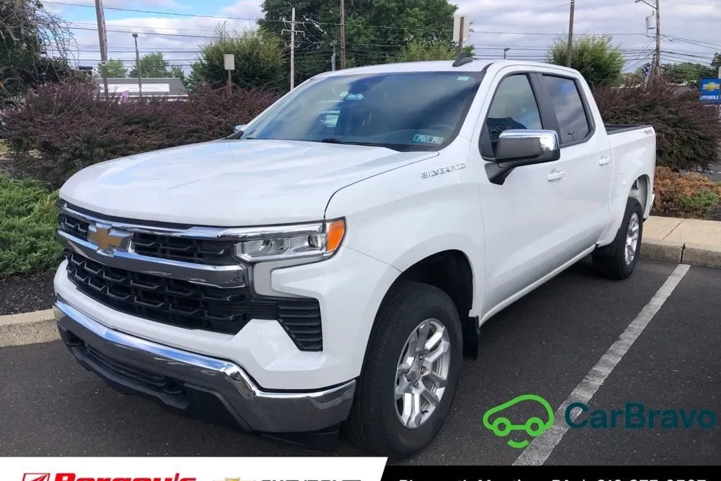 2022 Chevrolet Silverado 1500 LT photo 1