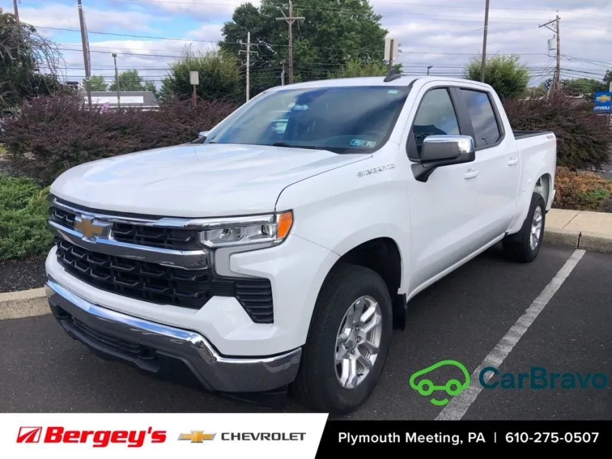 2022 Chevrolet Silverado 1500 LT photo 1