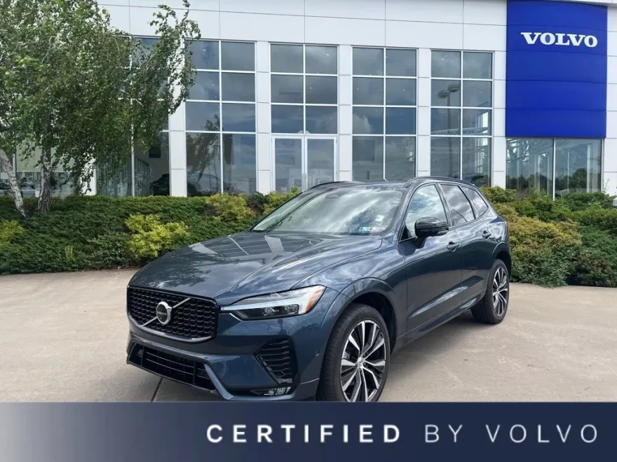 2023 Volvo XC60 B5 Plus photo 1