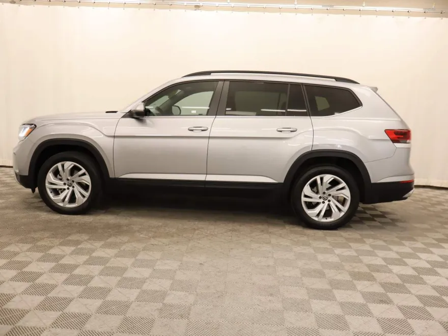 2022 Volkswagen Atlas V6 SE photo 1
