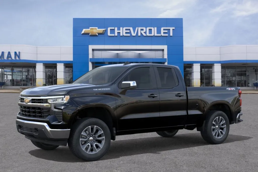 2026 Chevrolet Silverado 1500 LT photo 1
