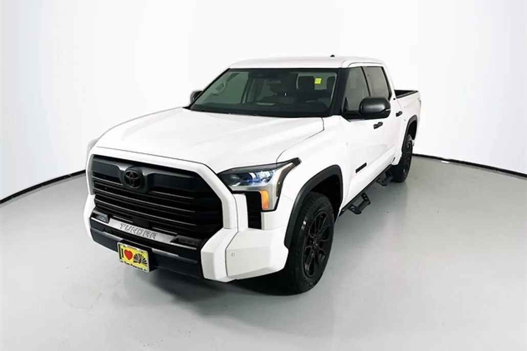 2023 Toyota Tundra SR5 photo 1