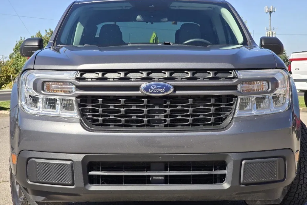2022 Ford Maverick XLT photo 1