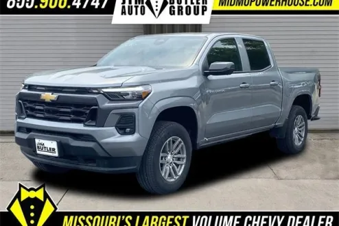 2025 Chevrolet Colorado Work Truck LT photo 1
