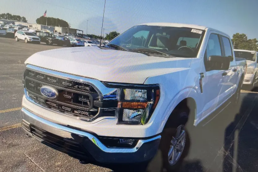 2023 Ford F-150 XLT photo 1