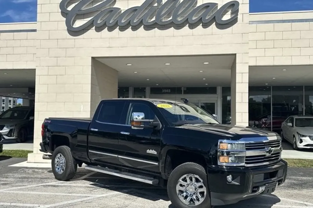 2016 Chevrolet Silverado 3500HD High Country photo 1