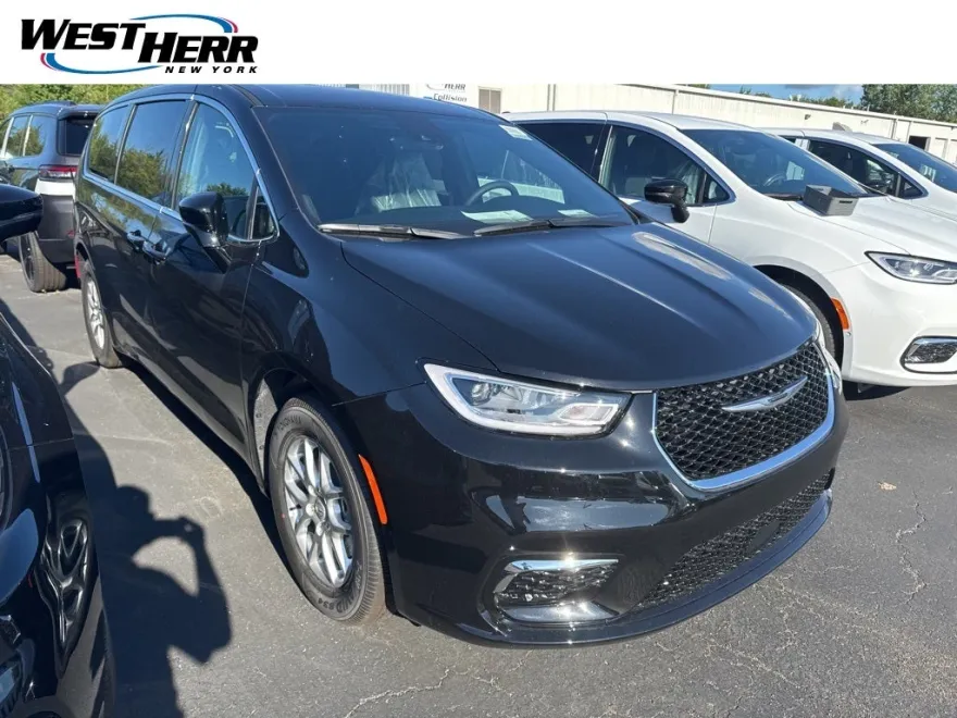 2026 Chrysler Pacifica photo 1