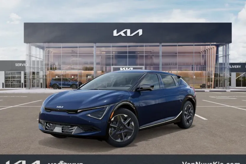 2025 Kia EV6 Light photo 1
