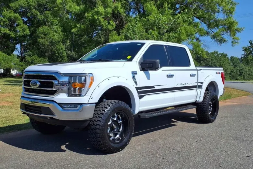 2022 Ford F-150 XLT photo 1