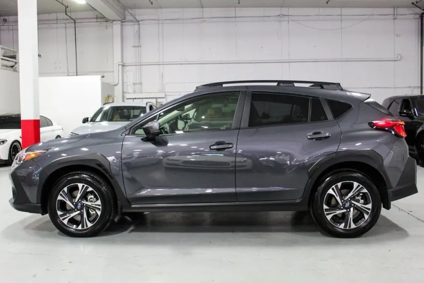 2024 Subaru Crosstrek Premium photo 1