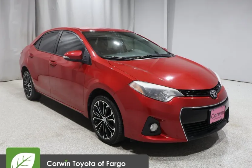 2016 Toyota Corolla Plus photo 1