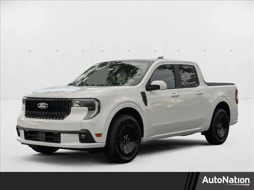 2025 Ford Maverick photo 1