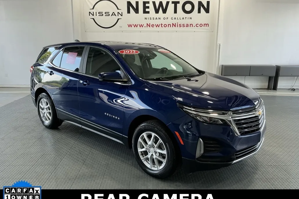 2022 Chevrolet Equinox LT photo 1