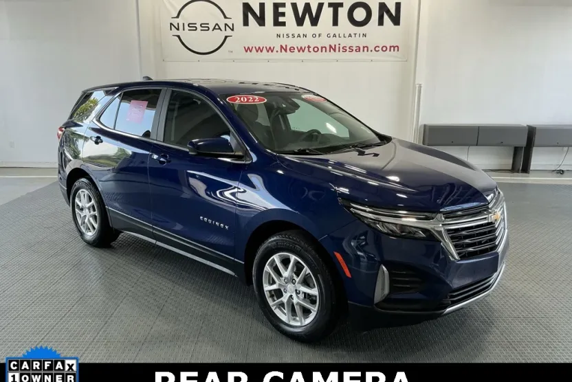 2022 Chevrolet Equinox LT photo 1
