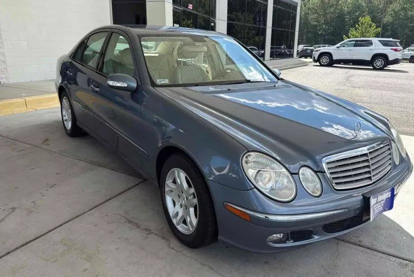 2005 Mercedes Benz E 320 photo 1
