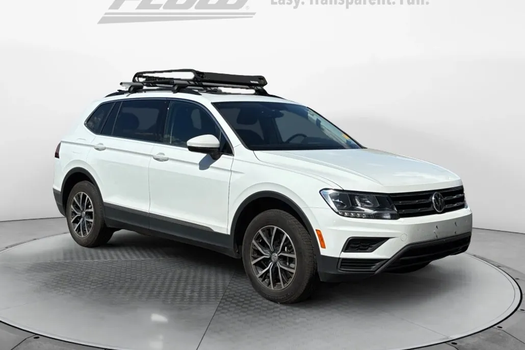 2021 Volkswagen Tiguan SE photo 1