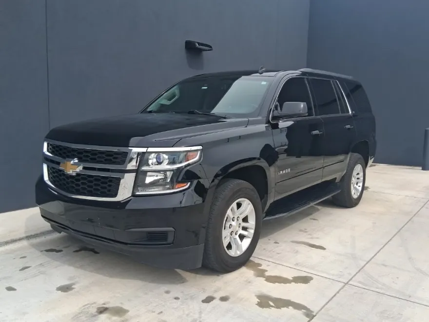 2015 Chevrolet Tahoe LT photo 1