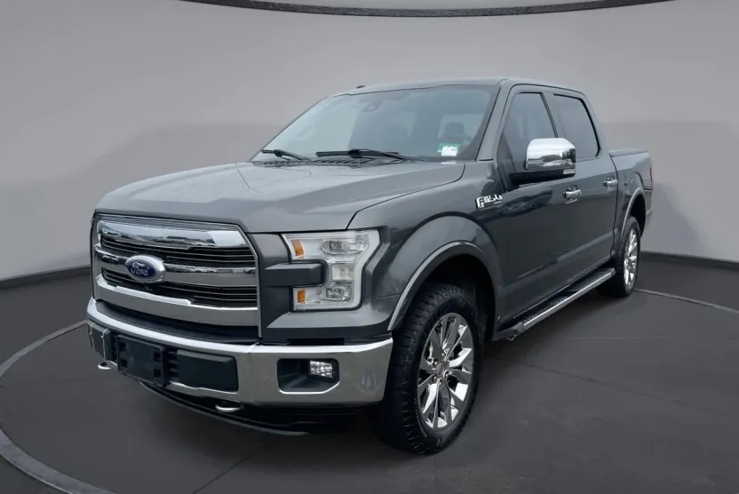 2015 Ford F-150 Lariat photo 1