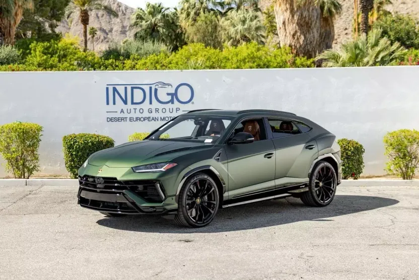 2024 Lamborghini Urus S photo 1