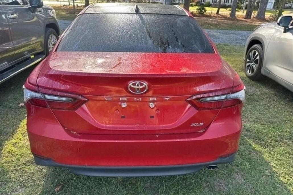2024 Toyota Camry XLE photo 1