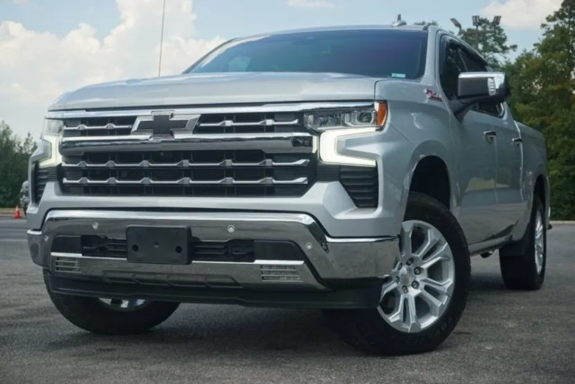 2022 Chevrolet Silverado 1500 LTZ photo 1