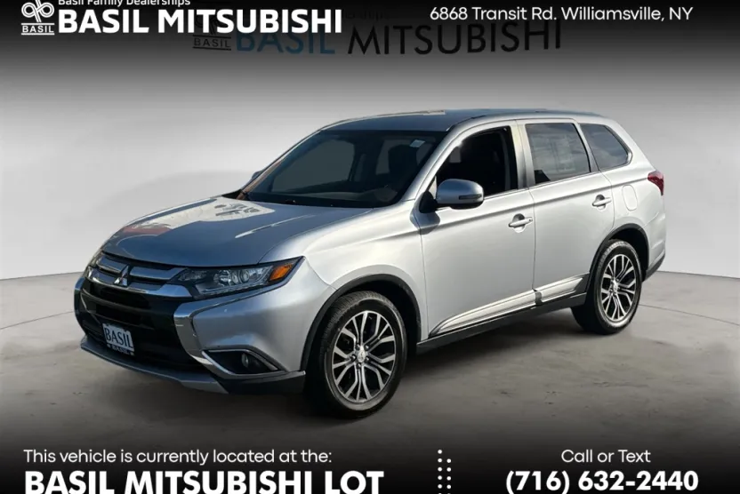 2016 Mitsubishi Outlander SE photo 1