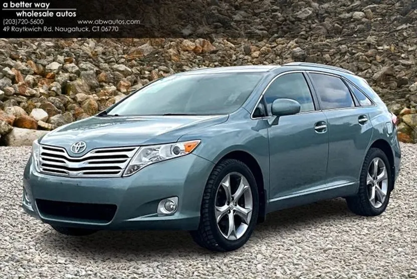 2010 Toyota Venza photo 1