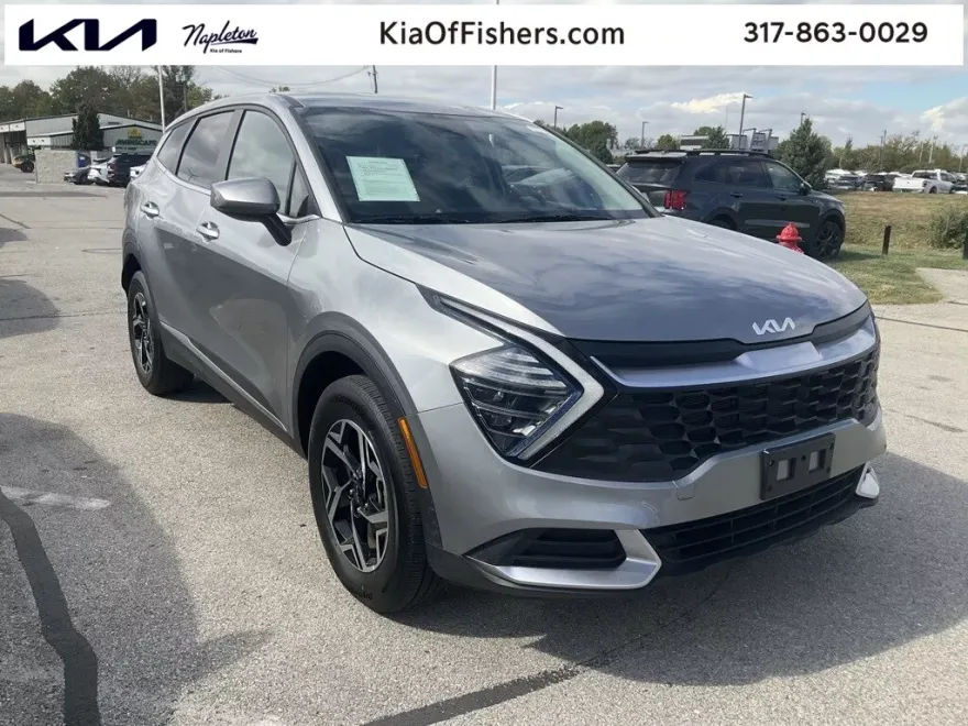 2024 Kia Sportage LX photo 1