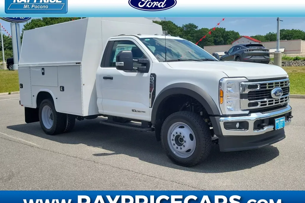 2024 Ford F-550 XL photo 1
