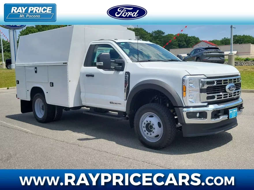 2024 Ford F-550 XL photo 1