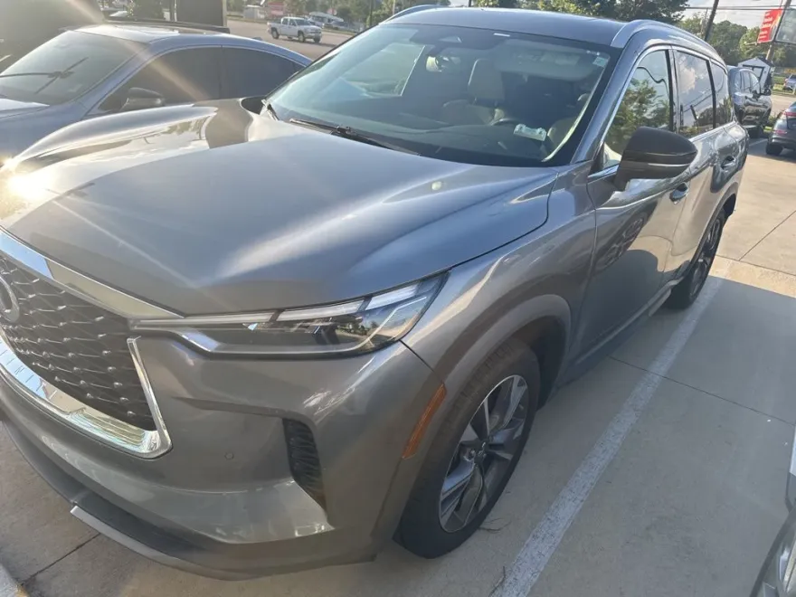 2022 Infiniti QX60 Luxe photo 1