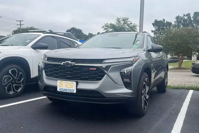 2025 Chevrolet Trax photo 1
