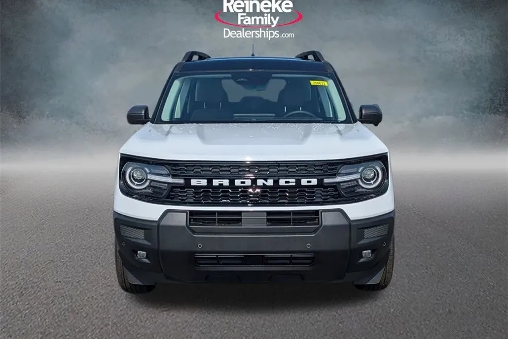 2025 Ford Bronco Sport Outer Banks photo 1