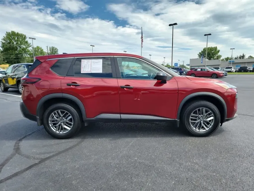 2023 Nissan Rogue S photo 1