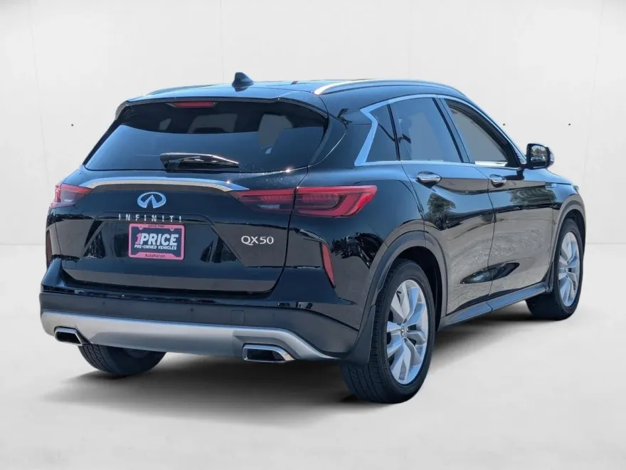 2019 Infiniti QX50 Essential photo 1