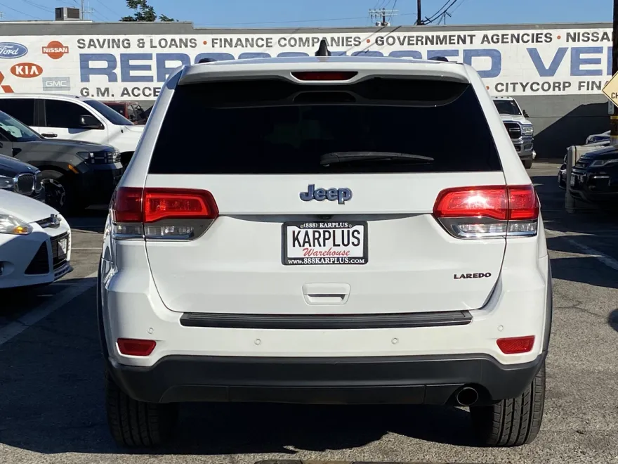 2018 Jeep Grand Cherokee Laredo photo 1