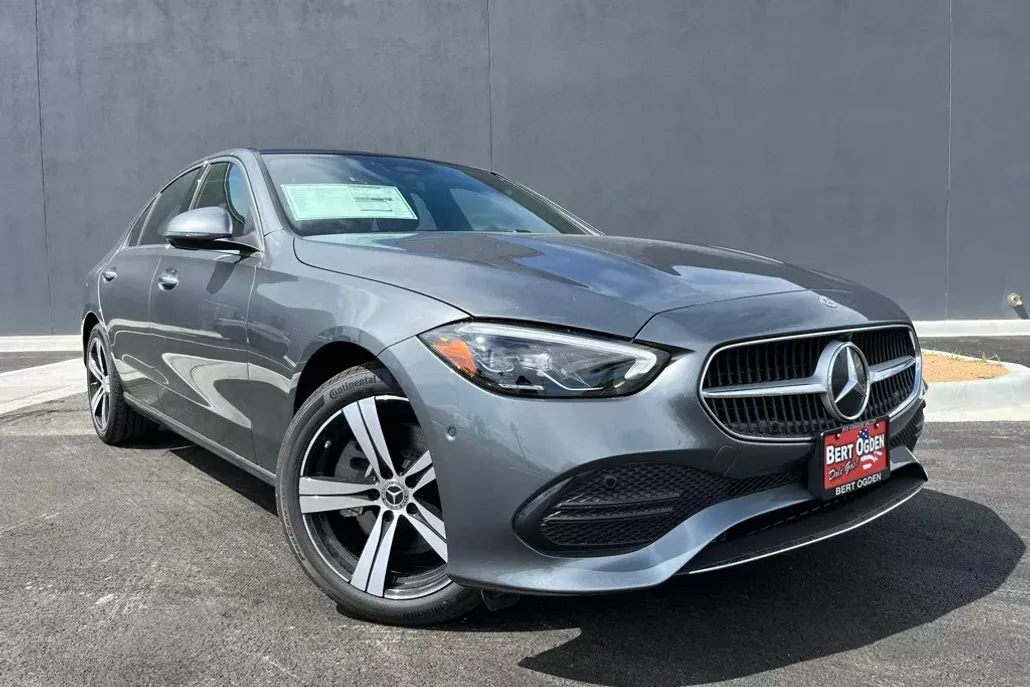 2024 Mercedes Benz C 300 photo 1