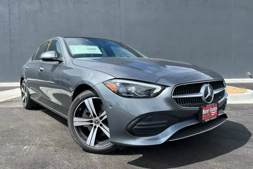 2024 Mercedes Benz C 300 photo 1